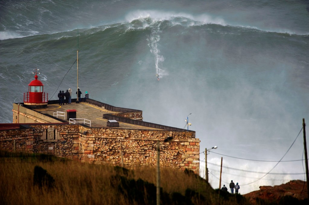 Everything About Big Waves: Real and at the&nbsp;Movies